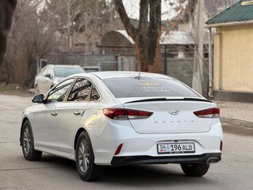 Hyundai: Hyundai Sonata: 2018 г., 2 л, Автомат, Газ — 9