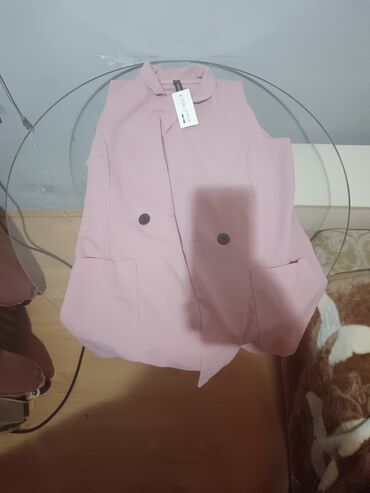 Kompleti: Komplet ženske garderobe – 4 komada - Crni top sa tankim bretelama — 18