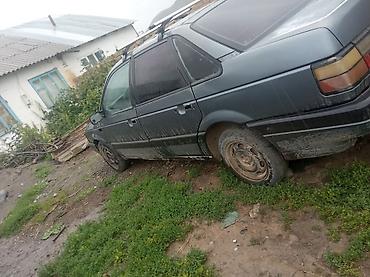 2 8: Volkswagen Passat: 1989 г., 1.8 л, Механика, Бензин, Седан — 4