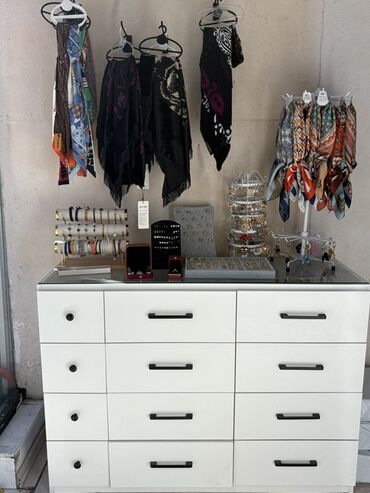 Sifarişlə ətir vitrinləri: Şüşə — 4