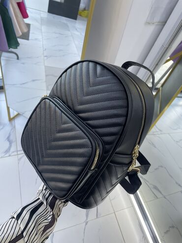 швейцарский рюкзак: Рюкзак в наличии 
Новый 
Размер 25х20
Все фото живые