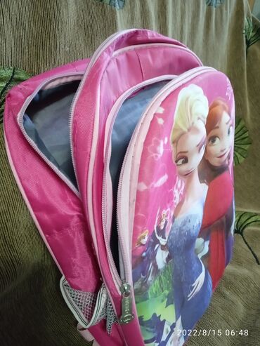 Находки, отдам даром: Отдам за продукты рюкзак для девочки на начальную школу. В хорошем