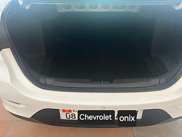 Chevrolet: Chevrolet Onix: 2020 г., 1 л, Автомат, Бензин, Седан — 11