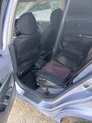 Другие автомобили: Синий компактный хэтчбек (3/5 дверей) с зимней резиной Nokian Nordman at lalafo.kg — 6 Другие автомобили: Синий компактный хэтчбек (3/5 дверей) с зимней резиной Nokian Nordman — 6