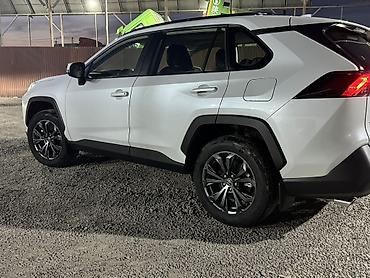 марат авто: Toyota RAV4: 2022 г., 2.5 л, Автомат, Бензин, Кроссовер — 3