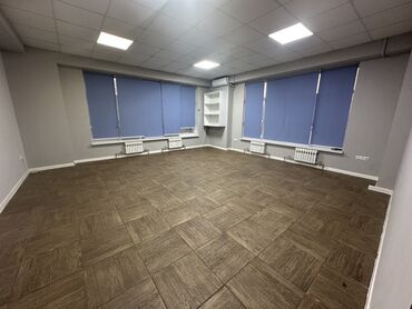 требуется в сауну: Офисное помещение - Просторный кабинет с большим открытым залом и