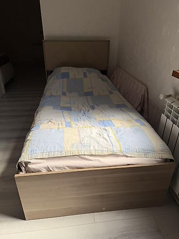 lovhe satilir: Bir nəfərlik çarpayı - Ölçü: təxmini 90x200 sm (standart single) - — 2