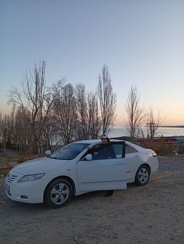 Toyota: Продаю или меняю