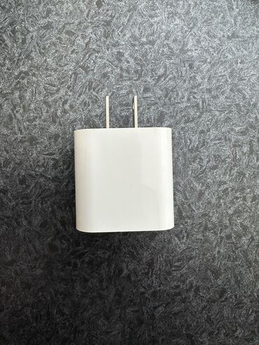 Adapterlər: Adapter Apple, 20 Vt, Yeni