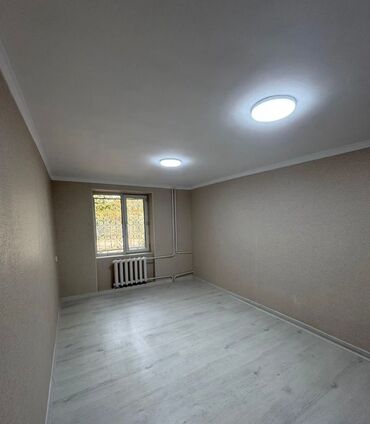 срочная продажа авто бишкек: 2 комнаты, 40 м², Хрущевка, 1 этаж, Евроремонт