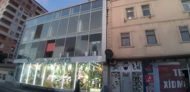 Kommersiya daşınmaz əmlakının satışı: Xırdalanda Ümumi sahəsi 800 kvm 4 mətəbəli obyekt satılır. Hazırda — 1