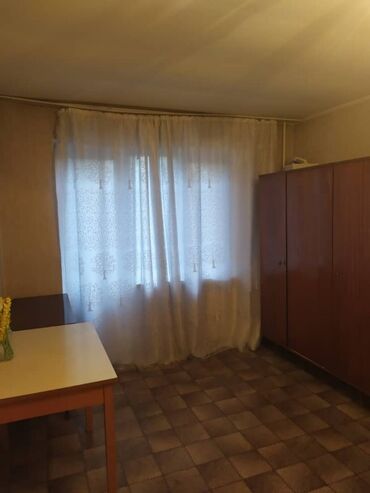 снять квартиру в бишкеке посуточно без посредников: 1 бөлмө, Риелтор, Чогуу жашоосу жок, Толугу менен эмереги бар