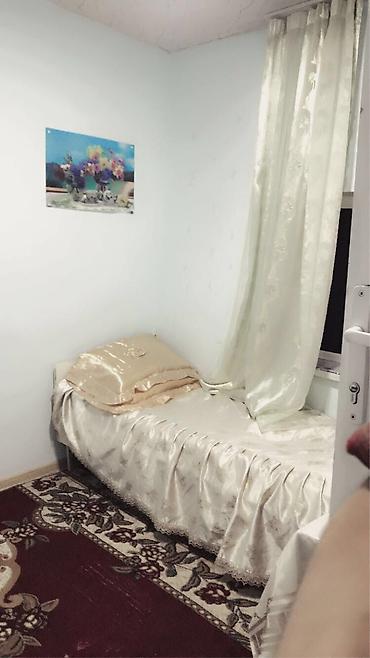 1 otaq kiraye: Kirayə üçün kiçik, səliqəli tək nəfərlik otaq. Xüsusiyyətlər: - Tək — 2