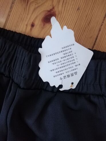 Köynəklər: 11-12 yawa. Biri 5-10manat. Bezilerini tezedir — 26