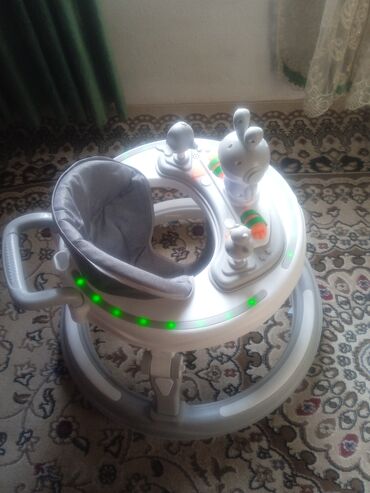 детская футболка с человеком пауком: Детские ходунки Baby Walker (серо-белые) - Круглая устойчивая база с