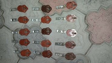 Другие товары для дома и сада: Петли от мебели от шифонера 15 штук