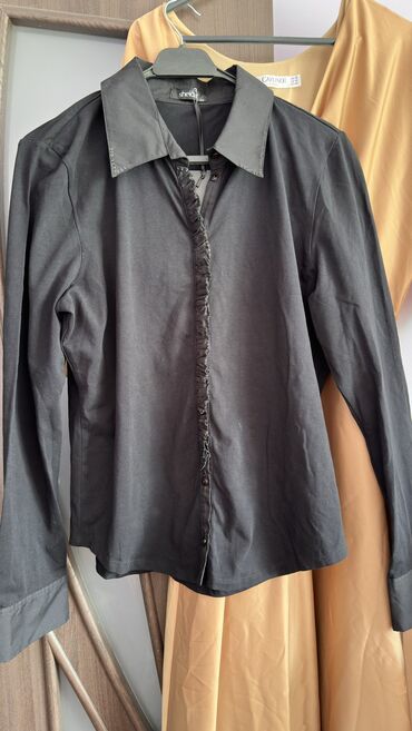 куртка женская: XL (EU 42), цвет - Черный