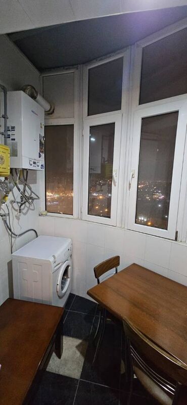 Uzunmüddətli kirayə mənzillər: Nəsimi rayonu,20 yanvar metrosu cıxışında metro ilə 2 dəqiqəlik — 7