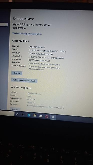 Lenovo noutbuk - Ekran: 15.6" - Klaviatura: tam ölçülü, sayı