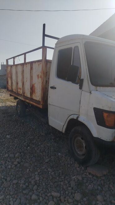 Легкий грузовой транспорт: Легкий грузовик, Mercedes-Benz, Стандарт, 2 т, Б/у