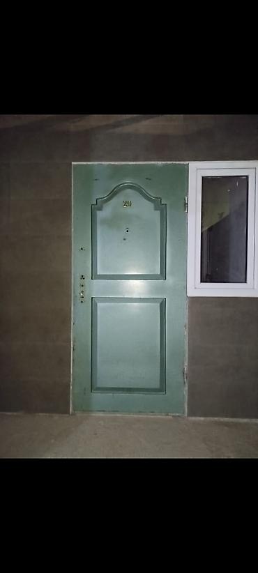 Seyf qapı – 205×100 sm Qiymət: 215 AZN Mekanın adı: Razin, 3840 Leli