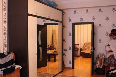 Yeni tikili: Bakıxanov qəs., 3 otaqlı, Yeni tikili, m. Qara Qarayev, 130 kv. m — 4