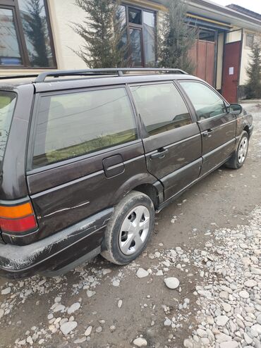 Volkswagen: Volkswagen Passat: 1992 г., 2 л, Механика, Бензин, Универсал