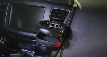 presvlake za auto crna gora: Držači za pepeljare čaše flaše univerzalni držač za auto : piće čaše