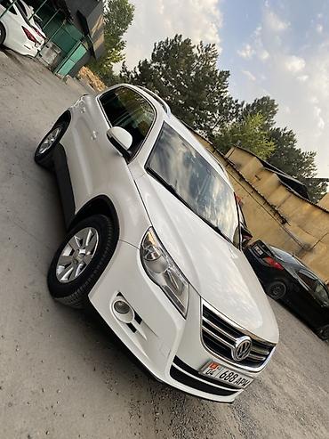 tiguan: Volkswagen Tiguan: 2009 г., 2 л, Автомат, Бензин, Кроссовер — 2