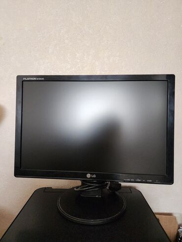 мониторы 16:9: Монитор, LG, Б/у, LCD, 18" - 19"
