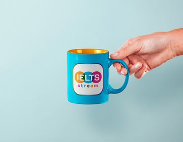 Графические дизайнеры: Графический дизайнер — 22