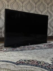 потолочное крепление для телевизора: Телевизор LG (made in Korea) 32 дюйма Чисто телик, пульта проводов и