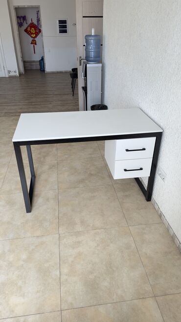 мебел для дома: Комплект стол и стулья Офисный, Б/у