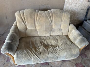 бушный мебель: Продаю диван комплект