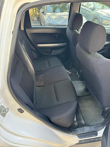 ист 2004: Toyota Ist: 2003 г., 1.3 л, Автомат, Бензин, Хэтчбэк — 6