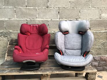 детское кресло на авто: Автокресло, цвет - Красный, Новый
