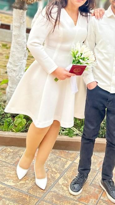don formalari toy ucun: Ağ rəngli zərif qısa gəlin/nişan paltarı - Stil: A-kəsim, ədalı ətək — 1
