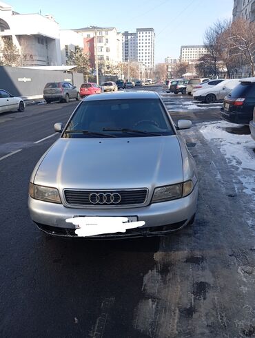 наклейки и эмблемы авто: Audi A4: 1996 г., 1.8 л, Механика, Газ, Седан