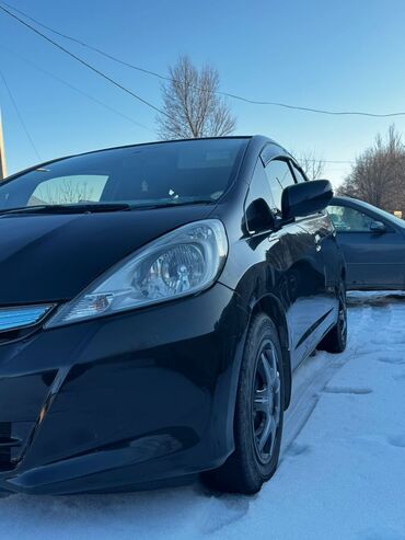 Honda: Honda Fit: 2012 г., 1.9 л, Автомат, Гибрид, Седан