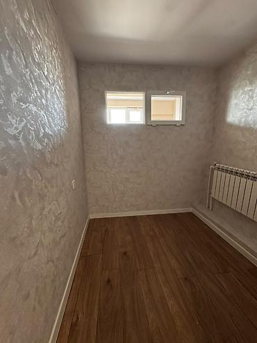emlak agentliyi: Bakı, Bakıxanov qəs., 3 otaqlı, Köhnə tikili, 60 kv. m — 6