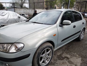 Nissan: Nissan Almera: 2002 г., 1.5 л, Механика, Бензин, Хэтчбэк