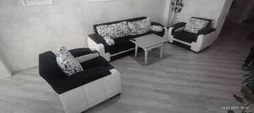 Мебель для дома: Б/у, Диван и кресла