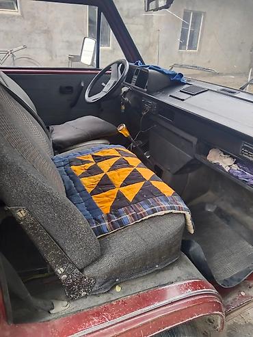 Volkswagen: Volkswagen Transporter: 1986 г., 1.8 л, Механика, Бензин, Бус — 8