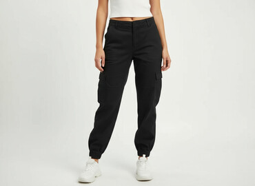 spadochronowe spodnie stradivarius: Stradivarius, Material trousers for women, size M