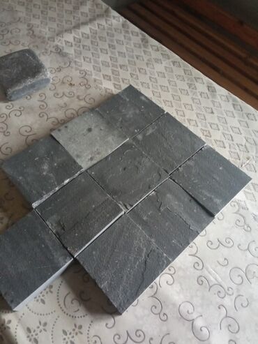 Kafel və metlax: Təbii daşlardan hazırlanmış müxtəlif ölçülü və formalı plitələr — 7