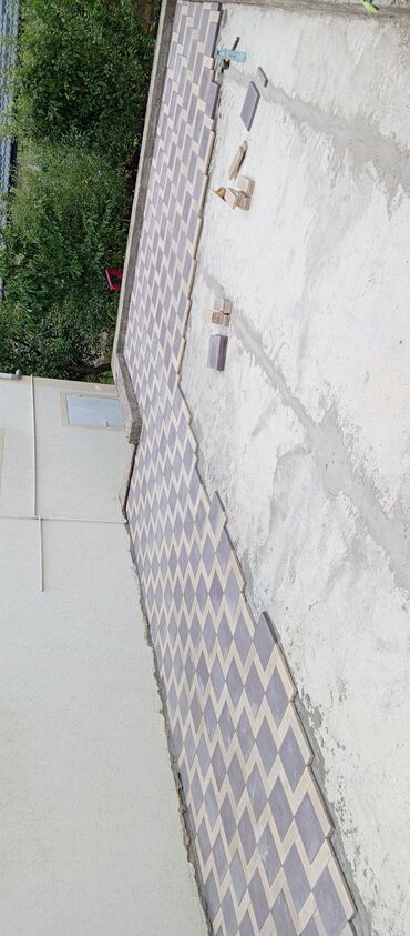 Plitə işləri: Xidmət: Hamam/tualet üçün istilikli döşəmə və kafel-metlax işləri — 13