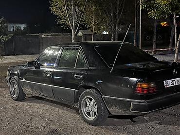 235 65 16: Mercedes-Benz E-Class: 2000 г., 2.3 л, Механика, Бензин, Седан — 1