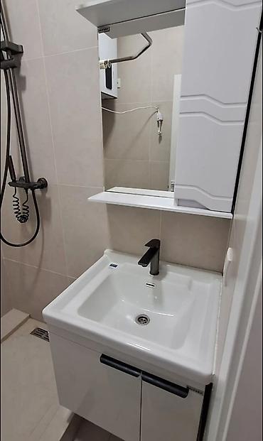 flat osh: Сдается 1‑комнатная квартира, район Восток‑5. Характеристики: - Этаж — 4