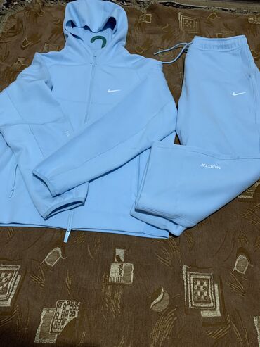 Спортивные костюмы: Мужской спортивный костюм, XL (EU 42), Nike, Новый, цвет - Голубой, Бесплатная доставка, Самовывоз