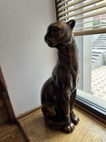 советские статуэтки: Продаю новую гипсовую пантеру. Подойдет для любого интерьера. Высота